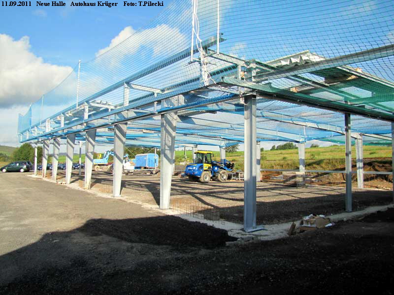 11.09.2011   Neue Halle   Autohaus Kr�ger    Foto: T.Pilecki
